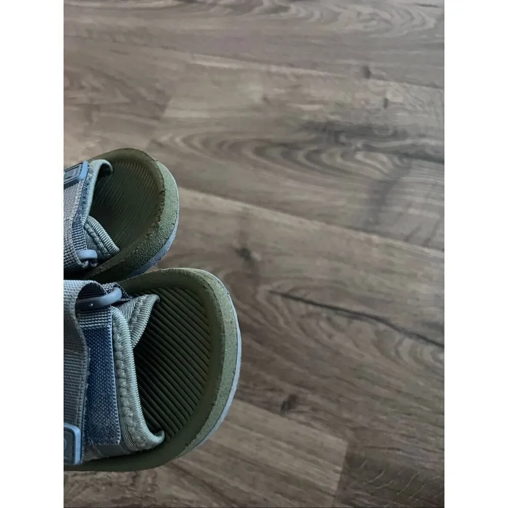 Monty Sandals in Hunter Green Mix size 7